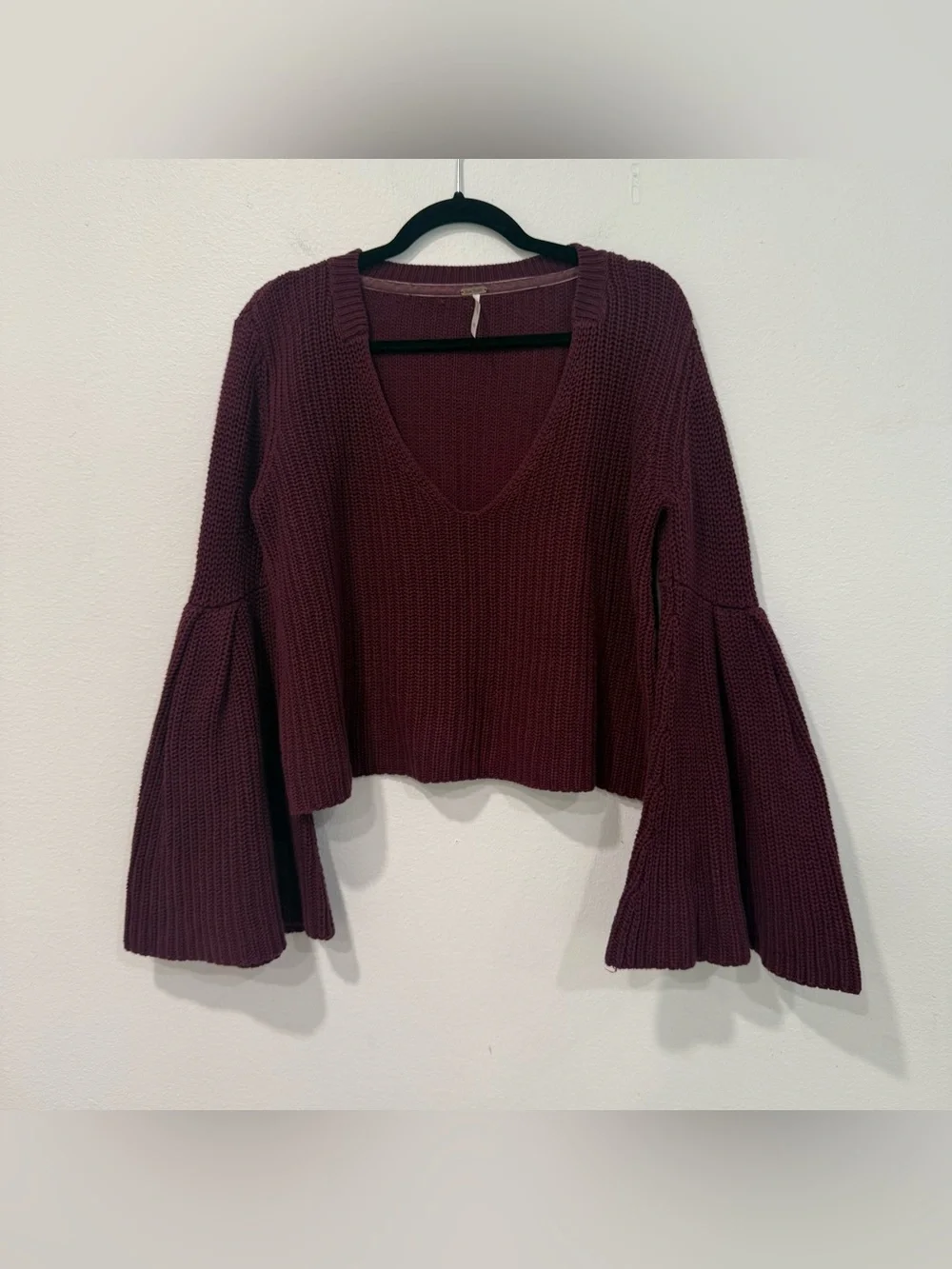 Free People Damsel Maroon Bell Sleeve Sweater M